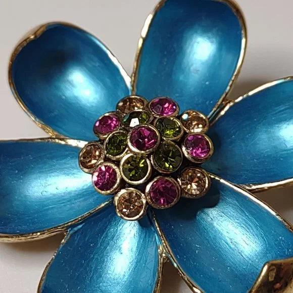 Very Pretty Multicolor Flower Brooch - Picture 4 of 10